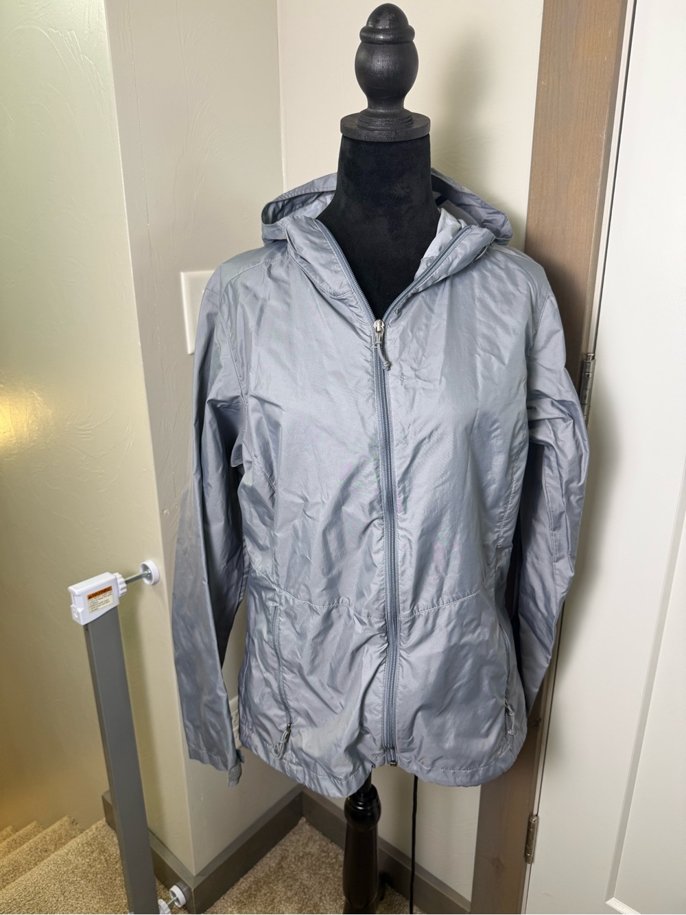 Columbia Women's Lightweight Grey‎ Wind Rain Jacket Packable Stuffable Zip Up M